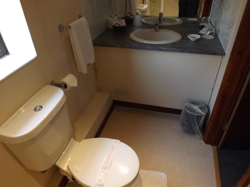 Cottage Guest House Ґіллінґдон Номер фото