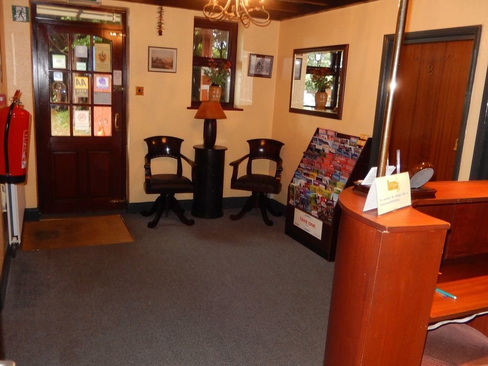 Cottage Guest House Ґіллінґдон Екстер'єр фото